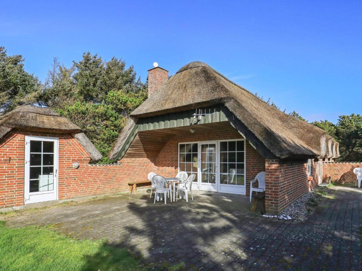 Three-Bedroom Holiday Home In Lokken 1 Exterior photo